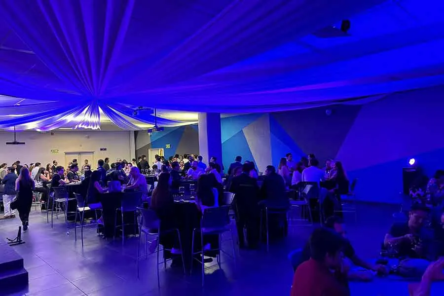 Sesi&oacute;n de networking y convivencia entre empresarios que han sido hu&eacute;spedes en el Parque Ori&oacute;n 