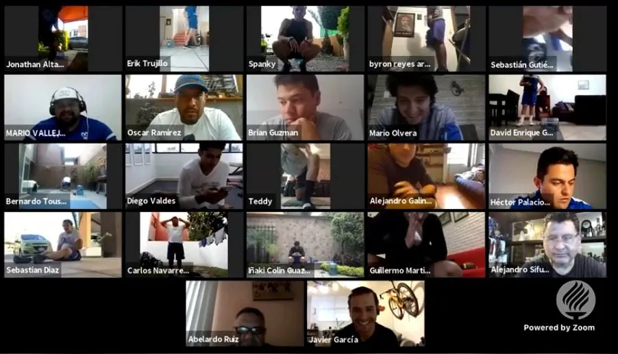 Jugadores en sesi&oacute;n grupal