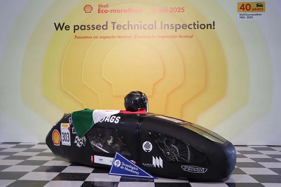 El veh&iacute;culo de la escuder&iacute;a.