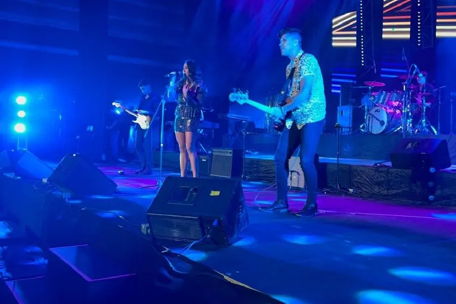 Tatina en el festival de la canci&oacute;n