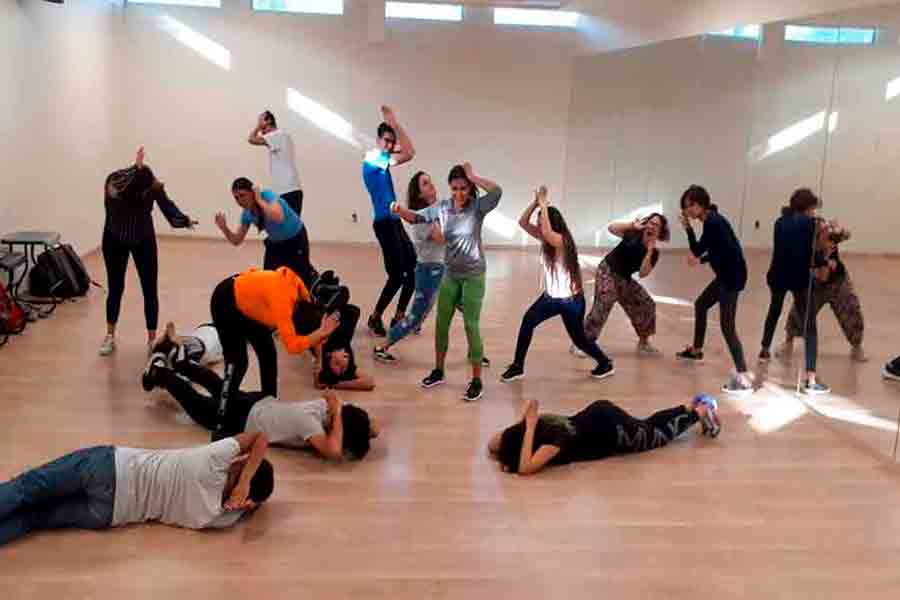 Teatro con sentido en Tec Guadalajara permite desarrollar la empat&iacute;a, el trabajo en equipo y el autoconocimiento.