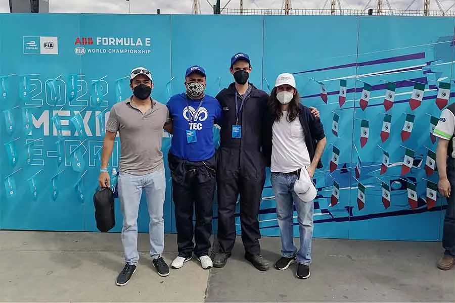 Estudiantes de Tec Santa Fe presentes con escuder&iacute;a en F&oacute;rmula E