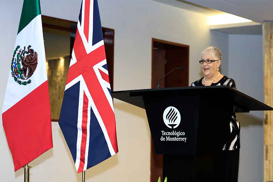 UK, PNUD y Tec firman acuerdo de cooperaci&oacute;n internacional econ&oacute;mico