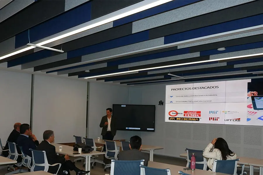 Tec y CONALOG impulsan la log&iacute;stica en M&eacute;xico