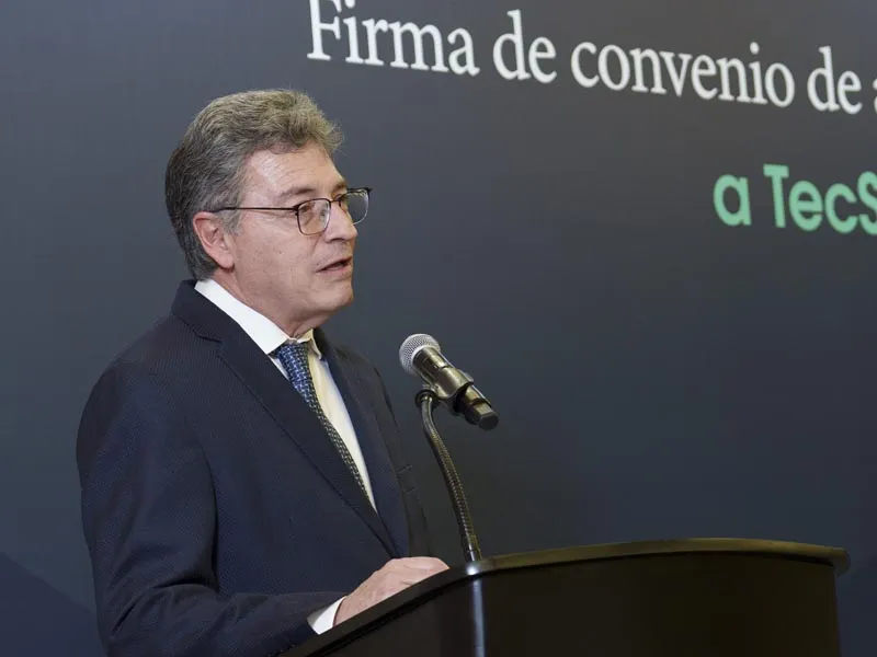 Dr. Tom&aacute;s Mart&iacute;nez Garza, director general del Hospital del Prado.
