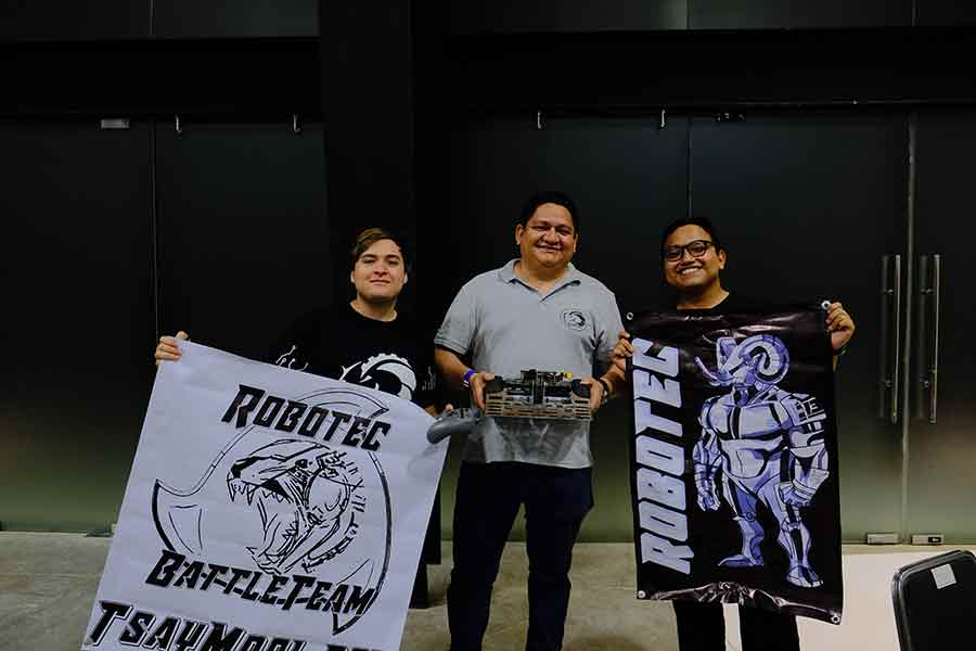 Equipo de Tec Guadalajara gana categoría de torneo mexicano de robótica.