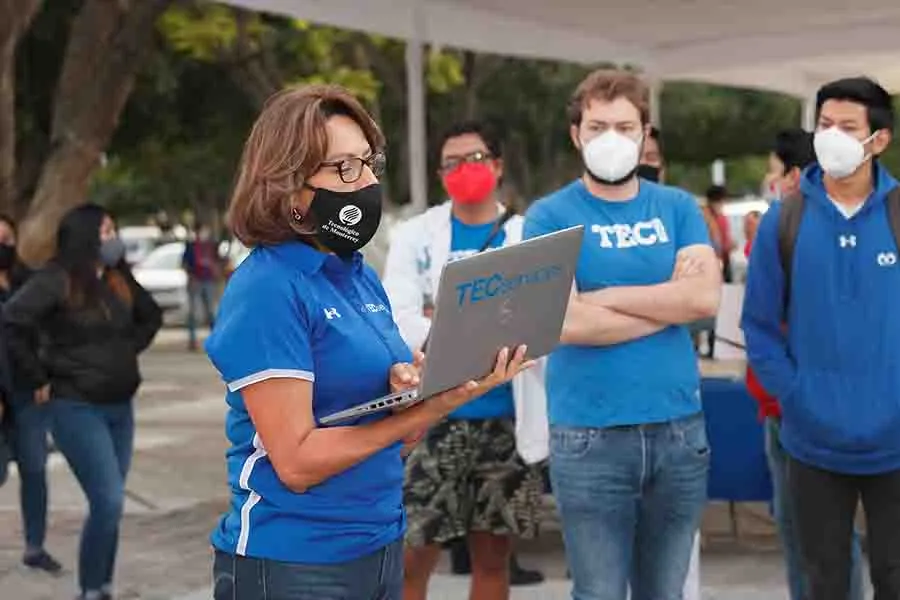 Tec de Monterrey campus Quer&eacute;taro funge como centro de vacunaci&oacute;n contra COVID-19 para j&oacute;venes de 18 a 29 a&ntilde;os de la comunidad Tec y personal m&eacute;dico del Estado.