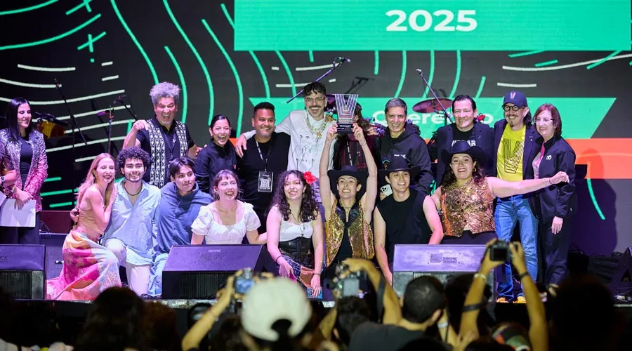 Estudiantes del Tec campus Quer&eacute;taro destacan en festival VIBRART