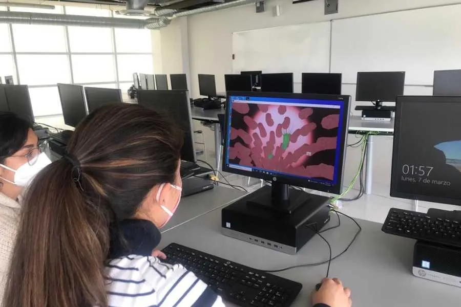 video inversivo para aprender microbiolog&iacute;a