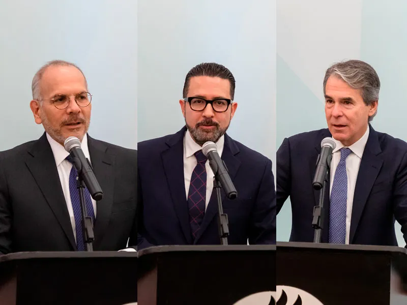 Jorge Azpiri L&oacute;pez, director de Desarrollo y Proyectos de Expansi&oacute;n en TecSalud; Oscar Barajas Castillo, gerente M&eacute;dico de la Cl&iacute;nica Cuauht&eacute;moc y Famosa; y Guillermo Torre Amione, rector de TecSalud y vicepresidente de Investigaci&oacute;n del Tec (De izq. a der.)