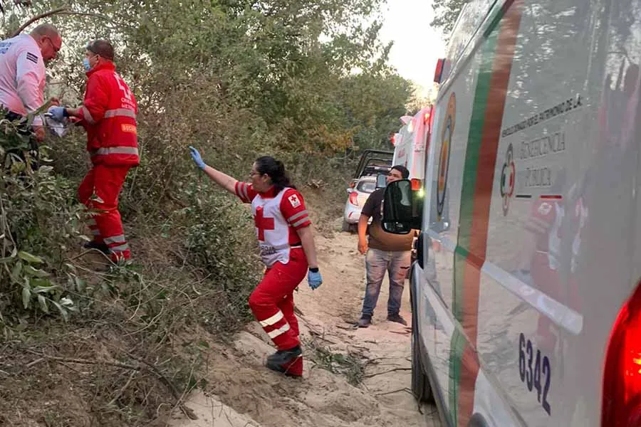 yujani durante rescate en cruz roja celebrando 20 a&ntilde;os