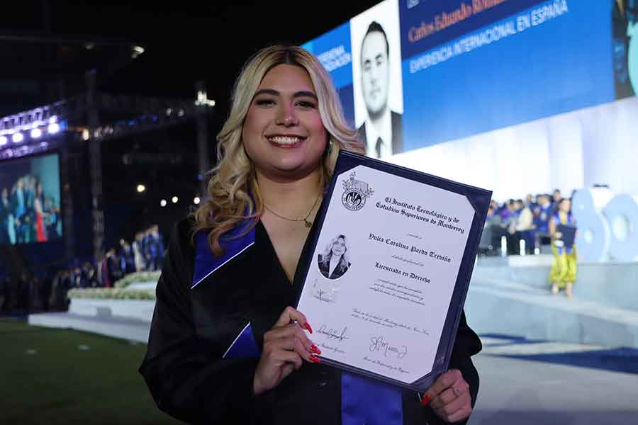Yulia Pardo recibi&oacute; su t&iacute;tulo profesional el pasado 15 de diciembre en la Ceremonia de Graduaci&oacute;n de campus Monterrey.