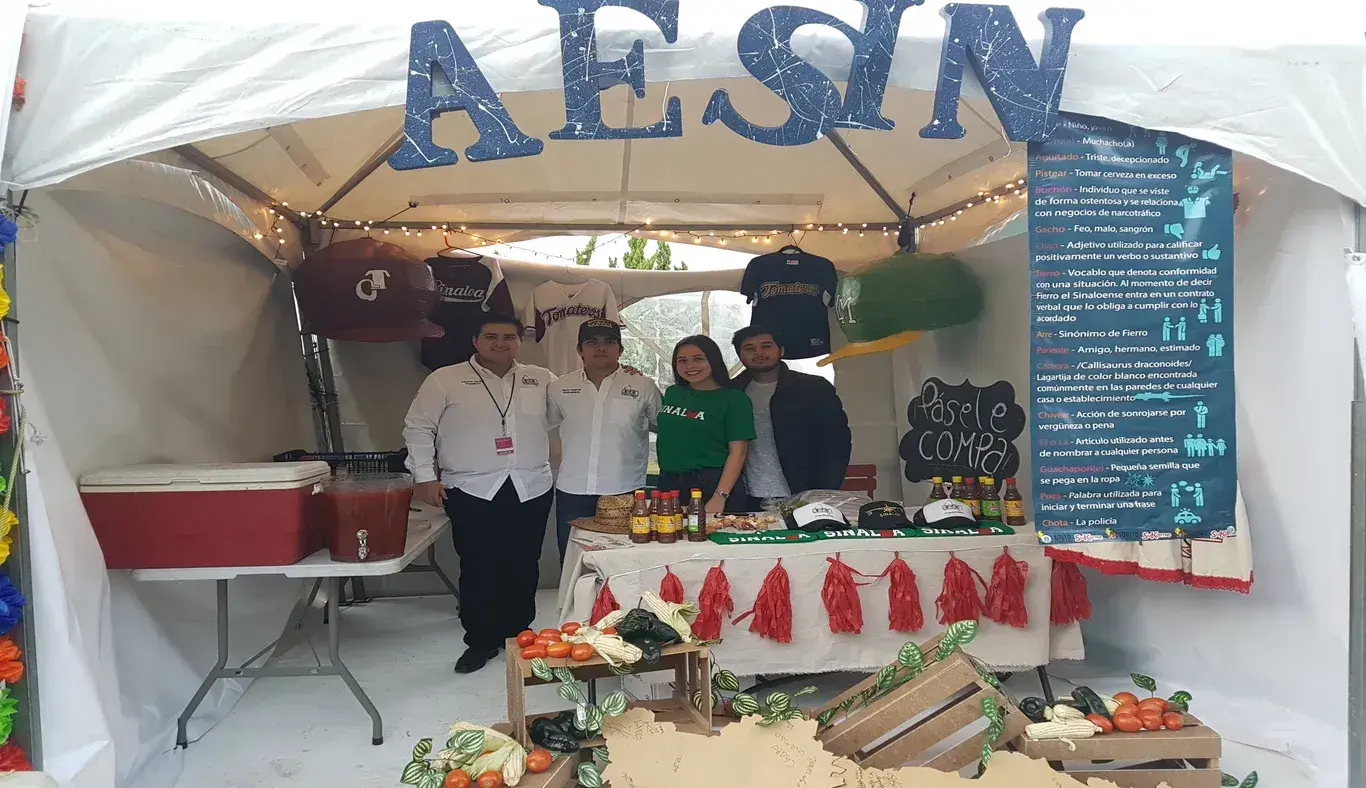 Alumnos originarios de Sinaloa 