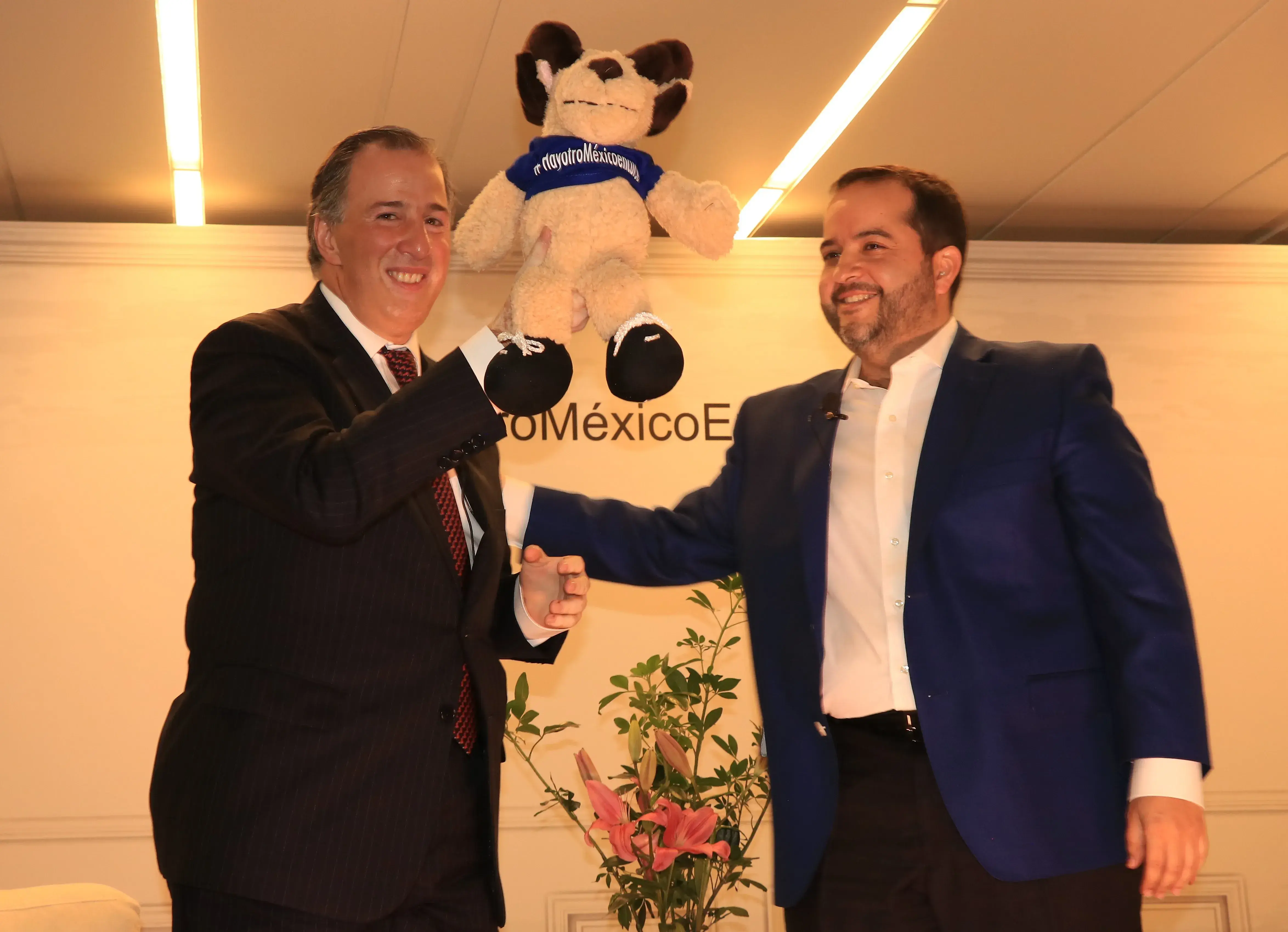 El Secretario de Hacienda y Crédito Público, José Antonio Meade participó en Conversaciones que Transforman en Campus Santa Fe