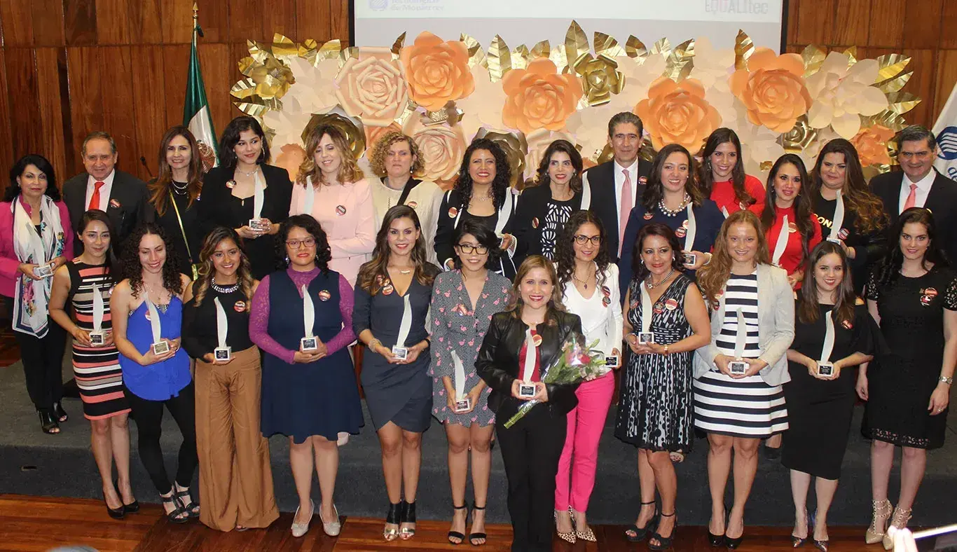 Ganadoras de la sexta edición del Premio Mujer Tec 