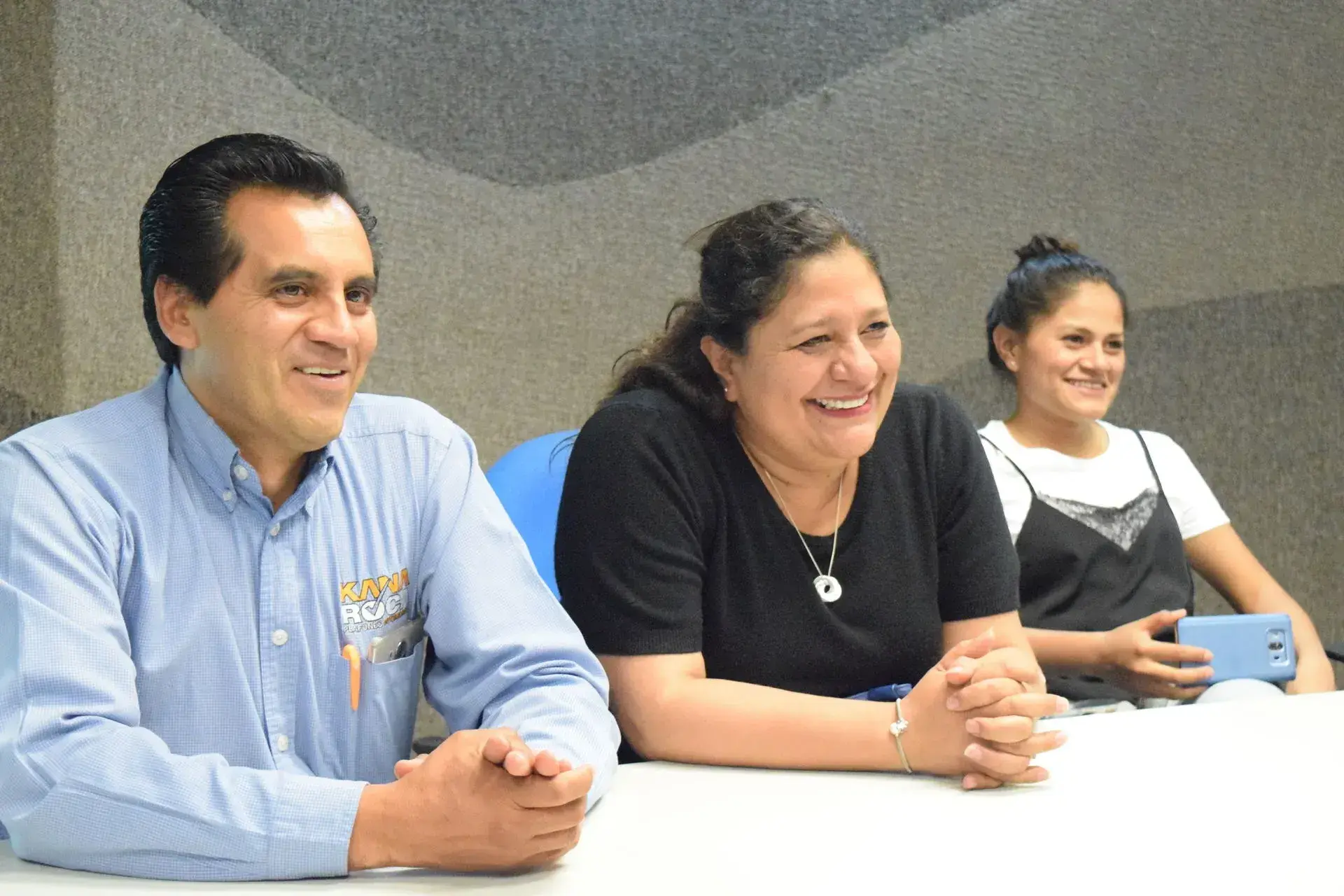 alumno exponiendo 