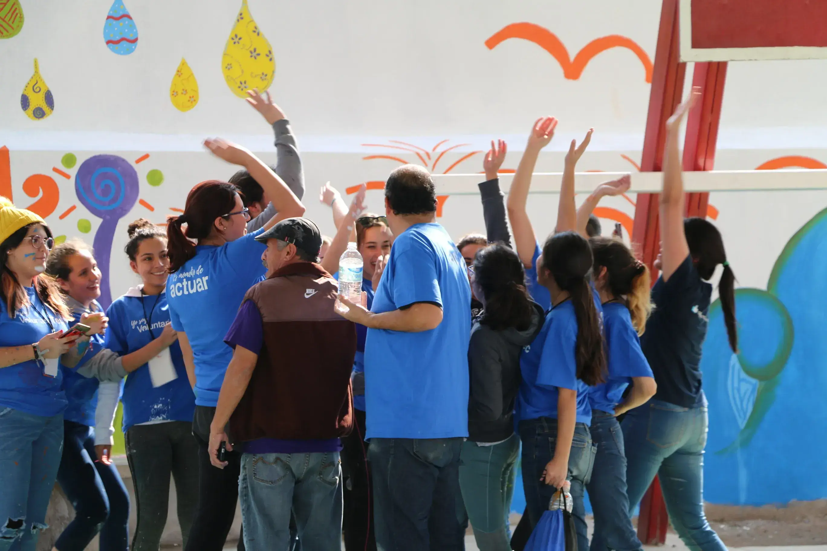 Todos juntos celebrando el trabajo que se realizo durante el día 