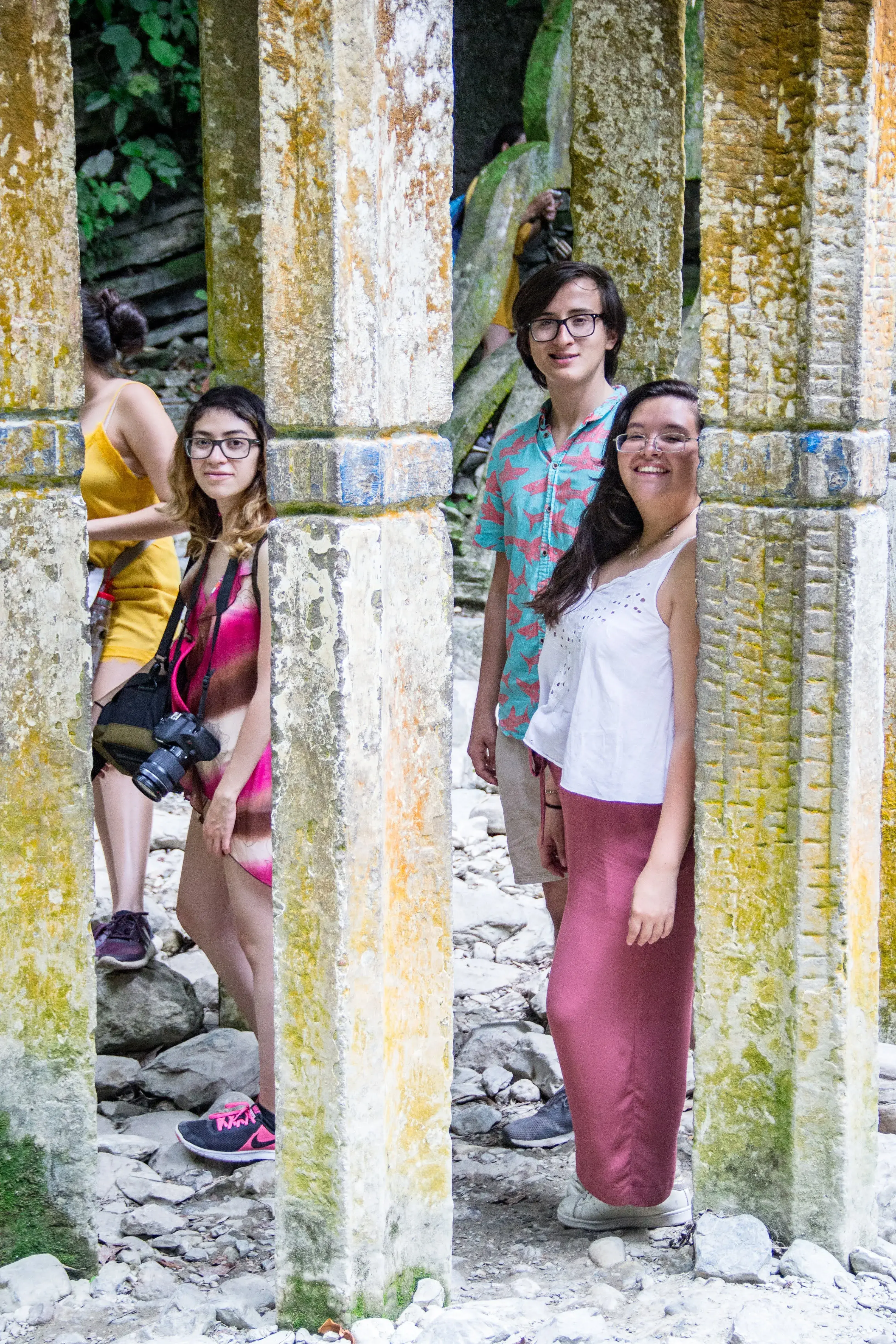 Adentrandose al castillo surrealista