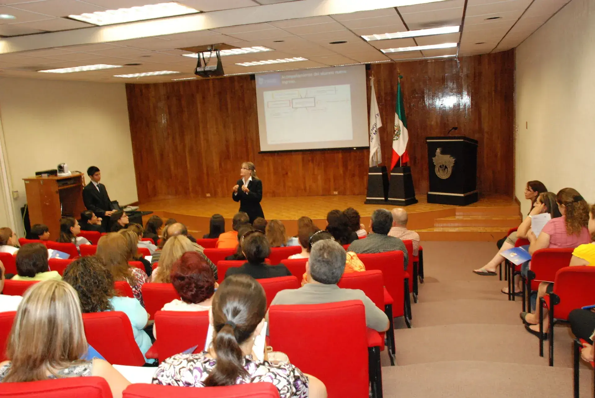 El auditorio antes 