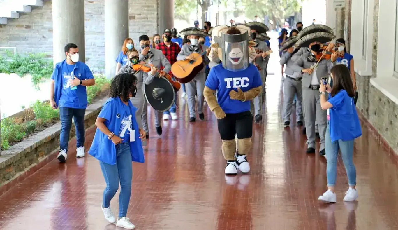 La música de mariachi amenizó el festejo.