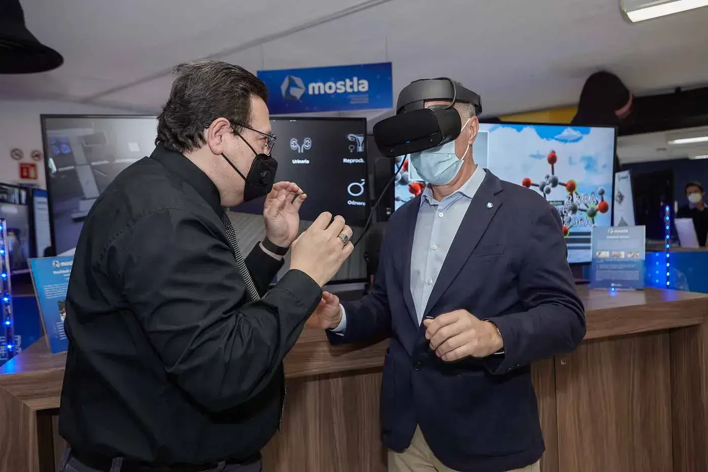 Tec Campus Querétaro inaugura laboratorio para tecnología disruptiva y de alta tecnología