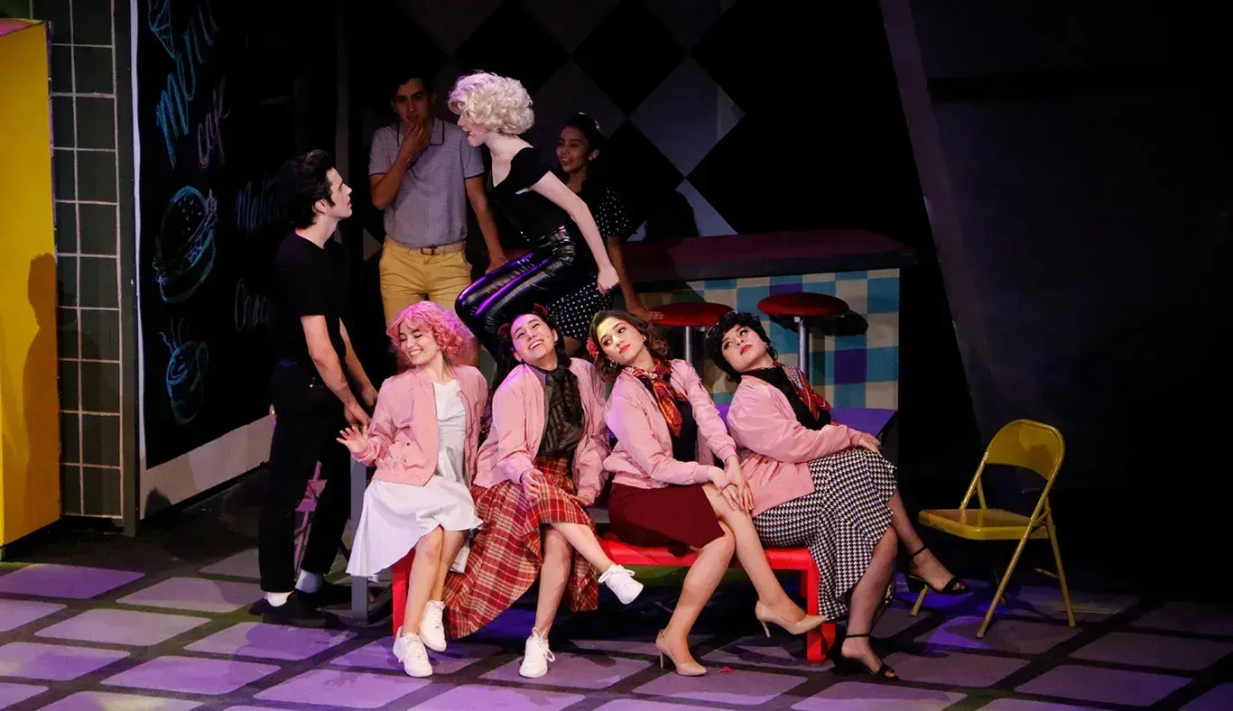 Las 'Pink Ladies' junto a Dany y Sandy