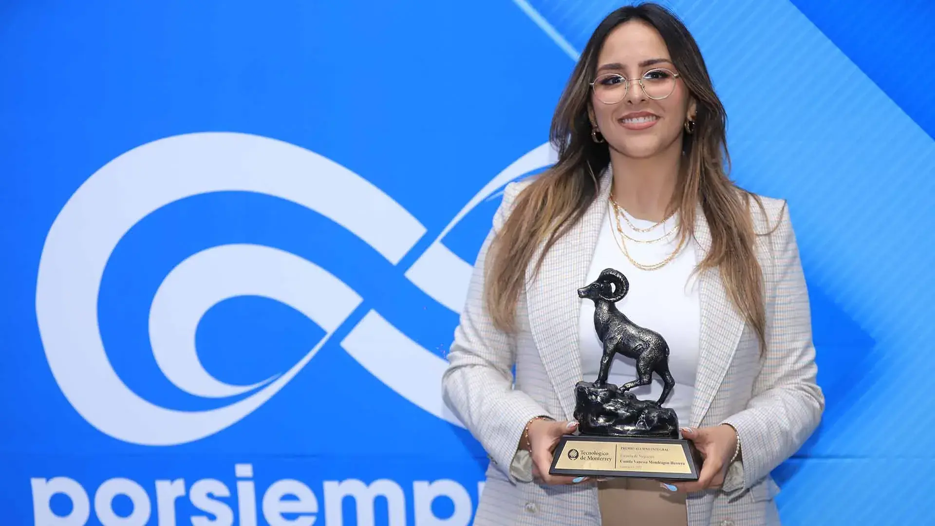 ganadora alumna integral