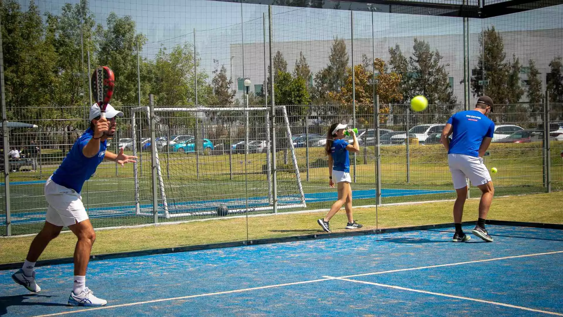 Calentamientos previos para el juego de exhibición
