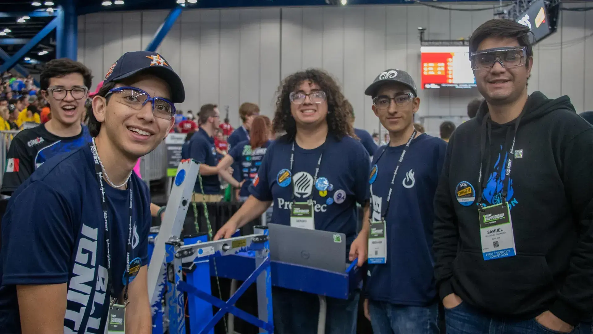 Drivers de PrepaTec durante el mundial de FIRST.