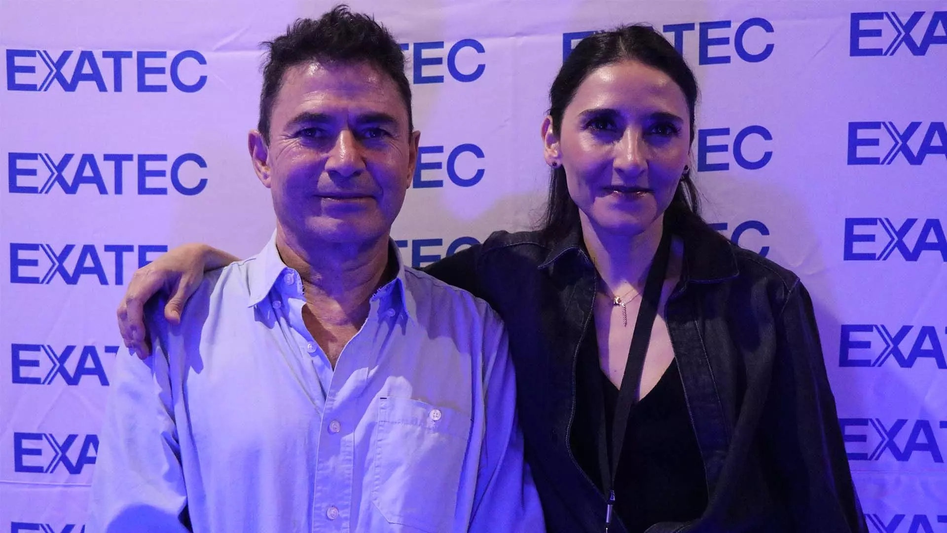 Productor Pablo Baksht y presidenta de la asociacion EXATEC