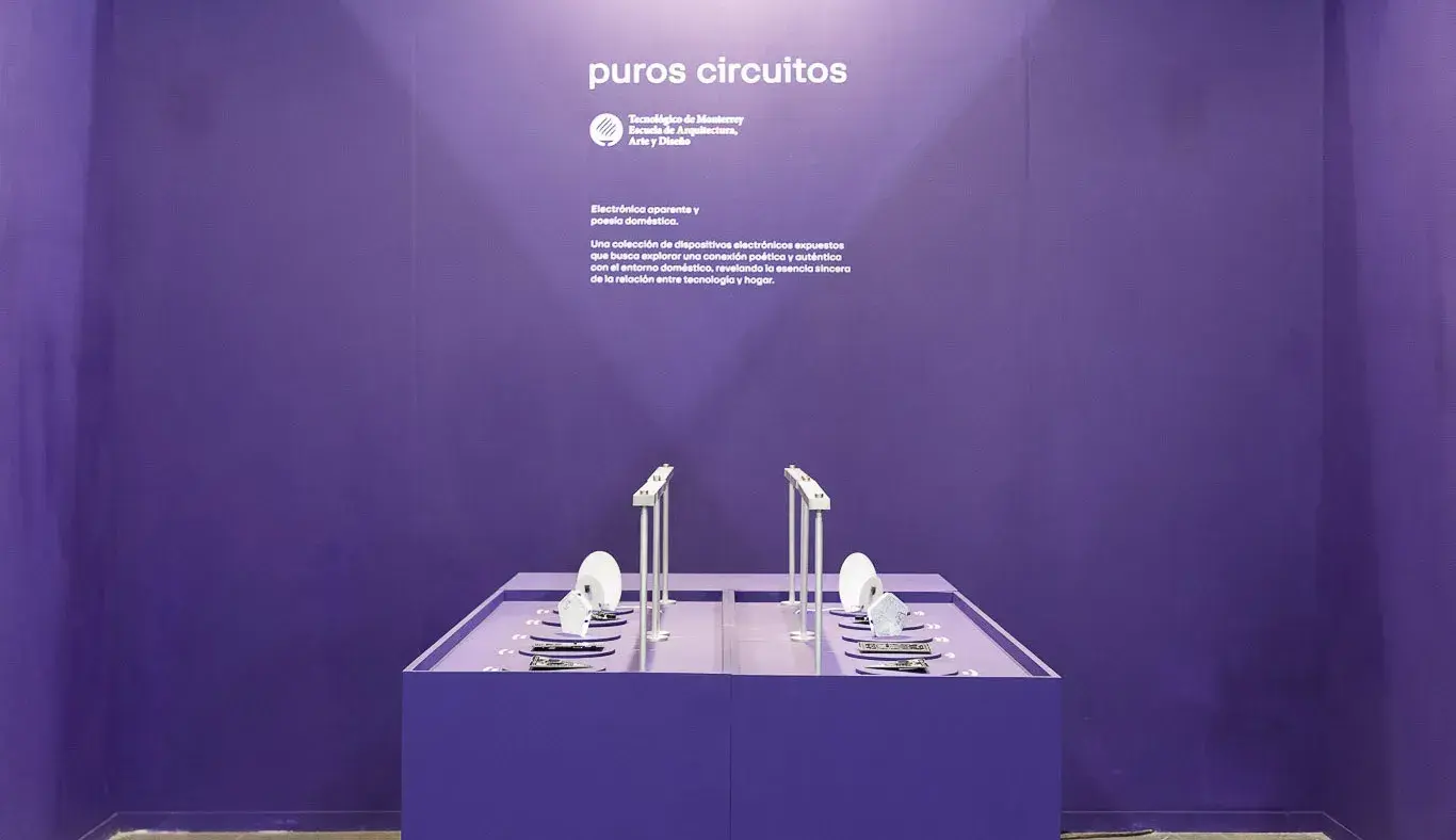Exposición Puros Circuitos en ZONA MACO