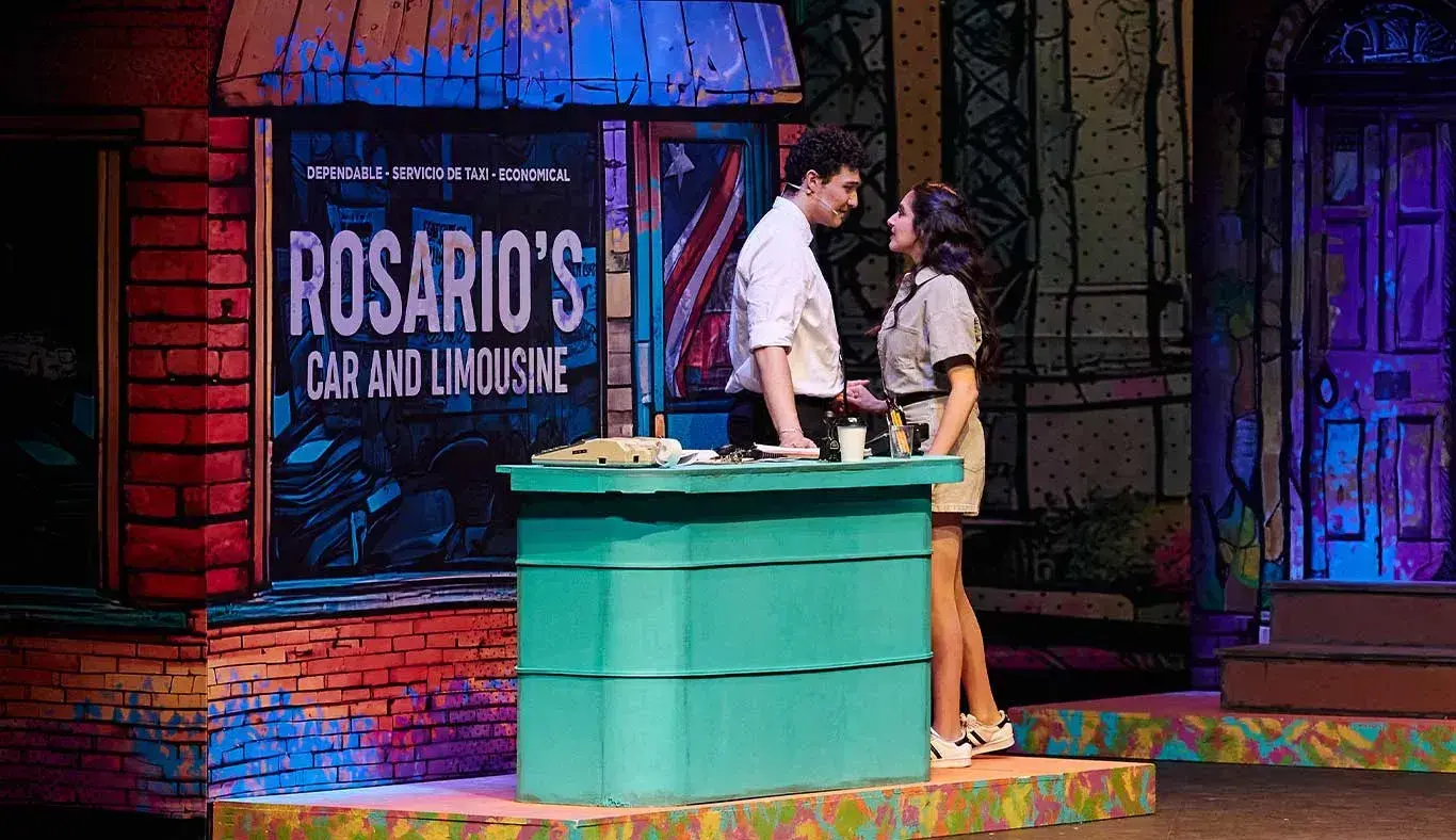 Protagosnitas de In The Heights en escena