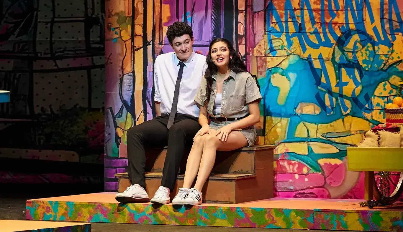 Protagonistas de In The Heights en escena