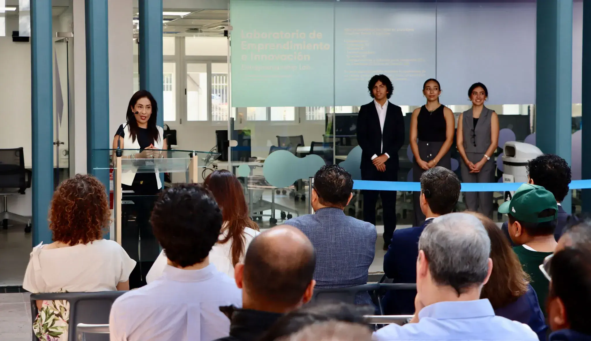 Inauguración laboratorios de negocios en el Tec campus Querétaro
