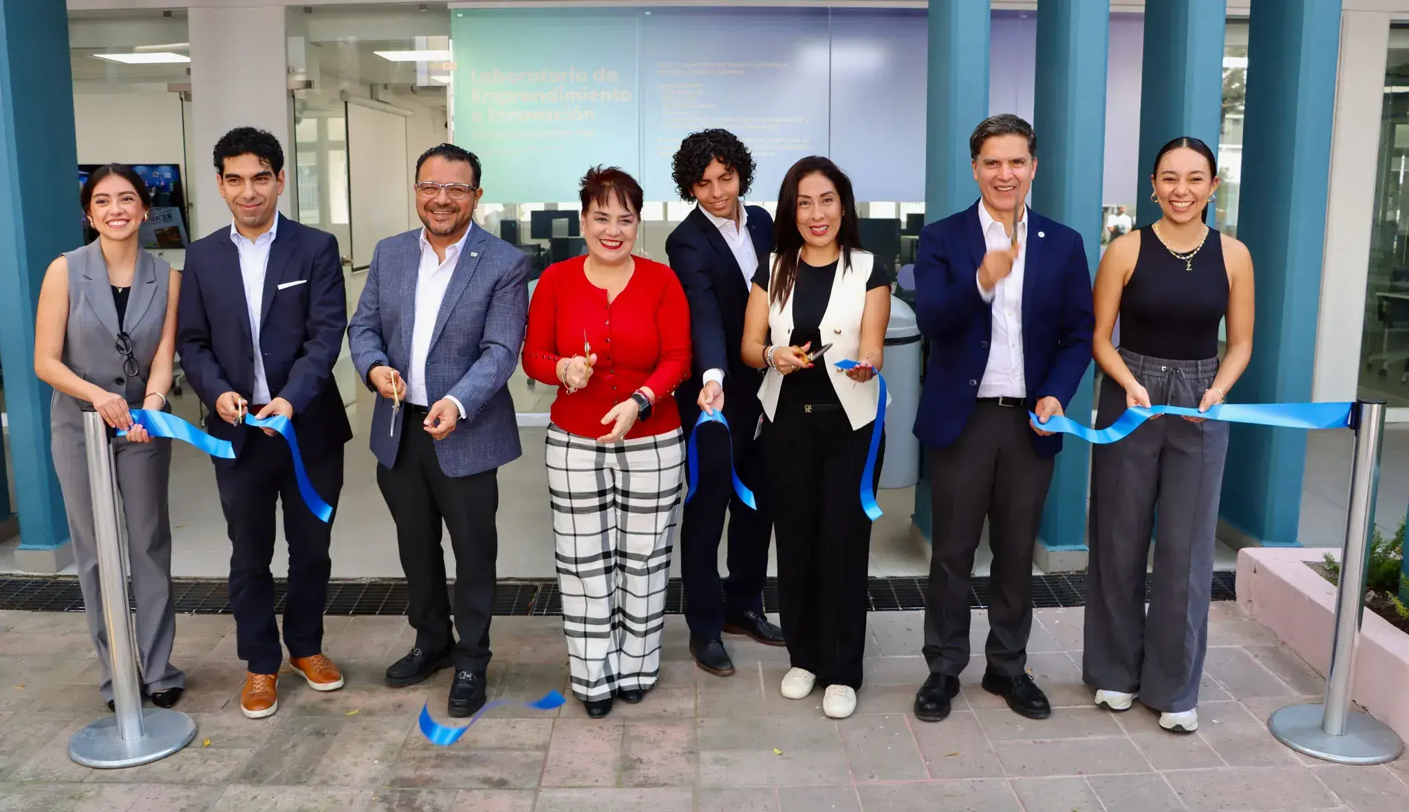 Inauguración laboratorios de negocios en el Tec campus Querétaro