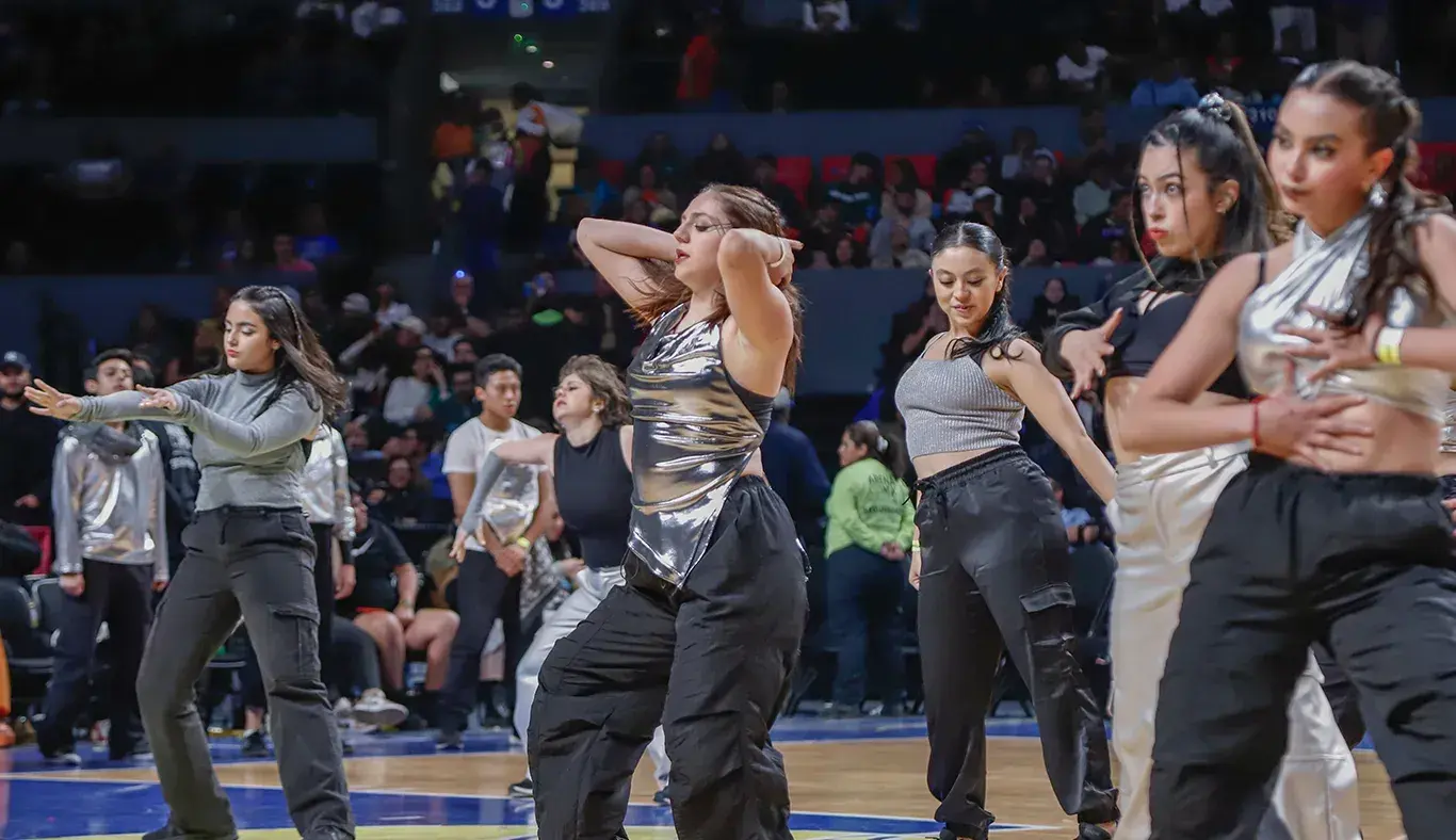 Compañías artísticas del Tec campus Estado de México presentaron el medio tiempo del partido Capitanes CDMX vs Austin Spurs de la NBA G League.