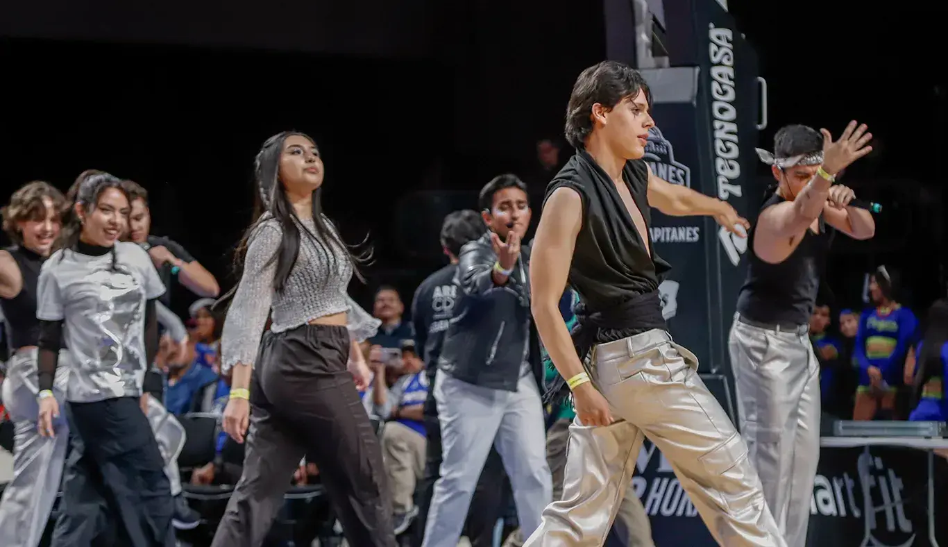 Compañías artísticas del Tec campus Estado de México presentaron el medio tiempo del partido Capitanes CDMX vs Austin Spurs de la NBA G League.
