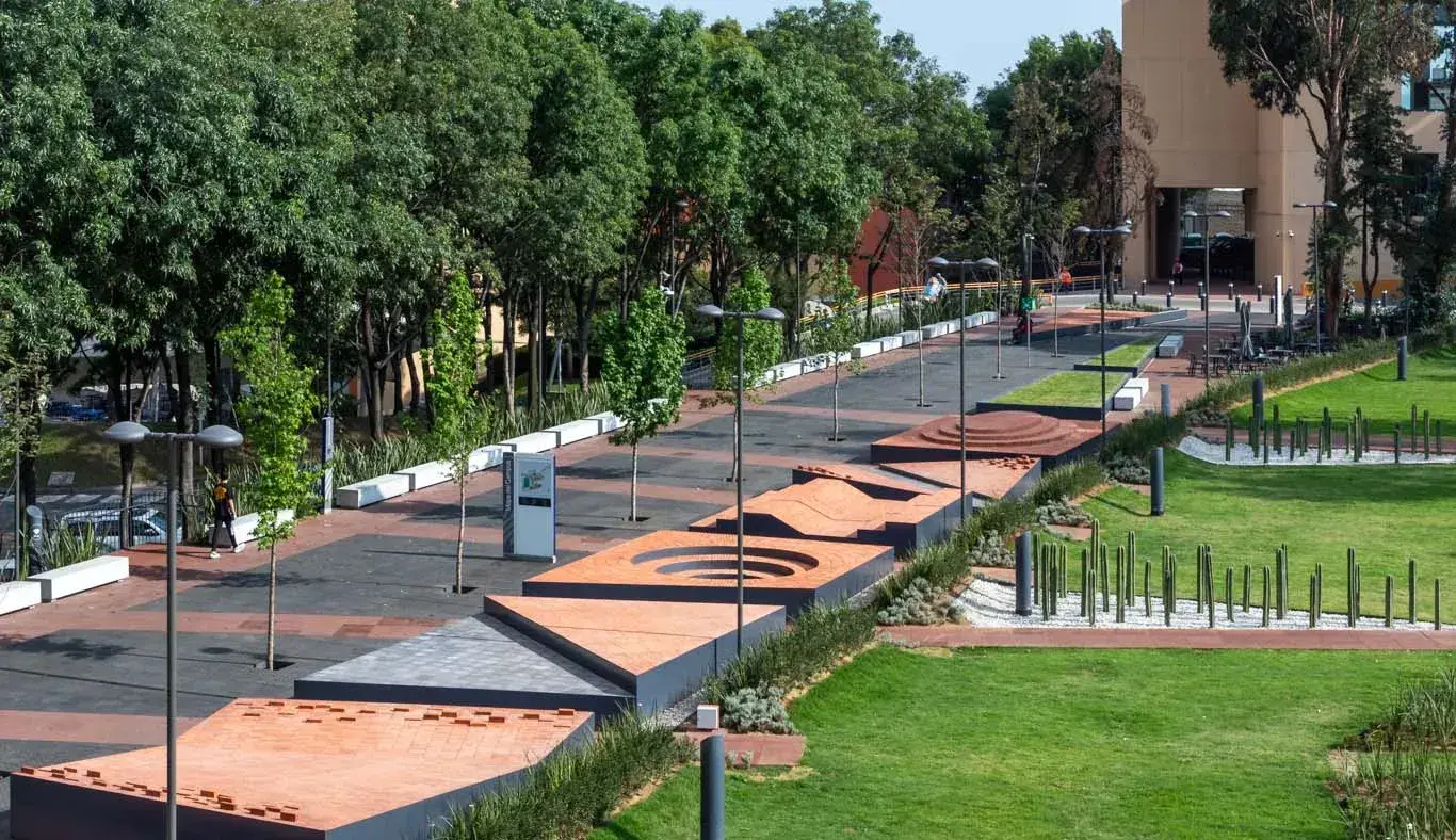 Al aire libre: alumnos tec estrenan espacio de convivencia en Tec CSF