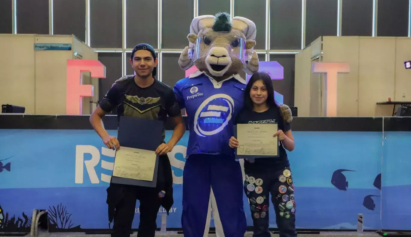 Alumnos distinguidos en FIRST
