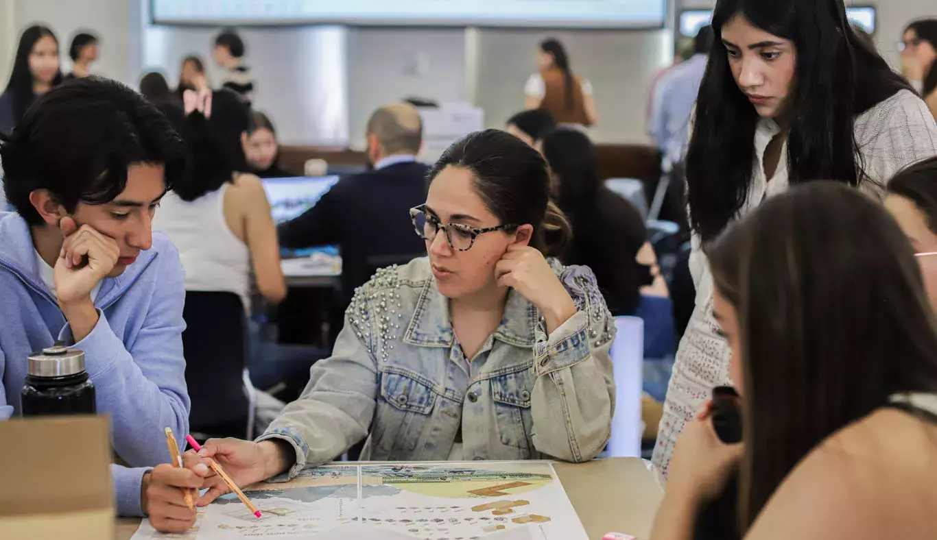 Arquitectura en progreso: estudiantes Tec exponen proyectos