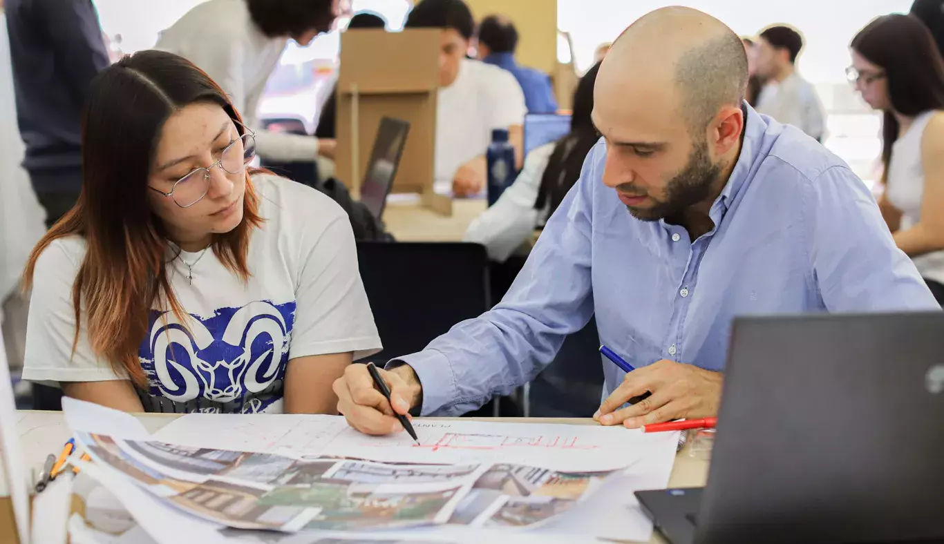 Arquitectura en progreso: estudiantes Tec exponen proyectos