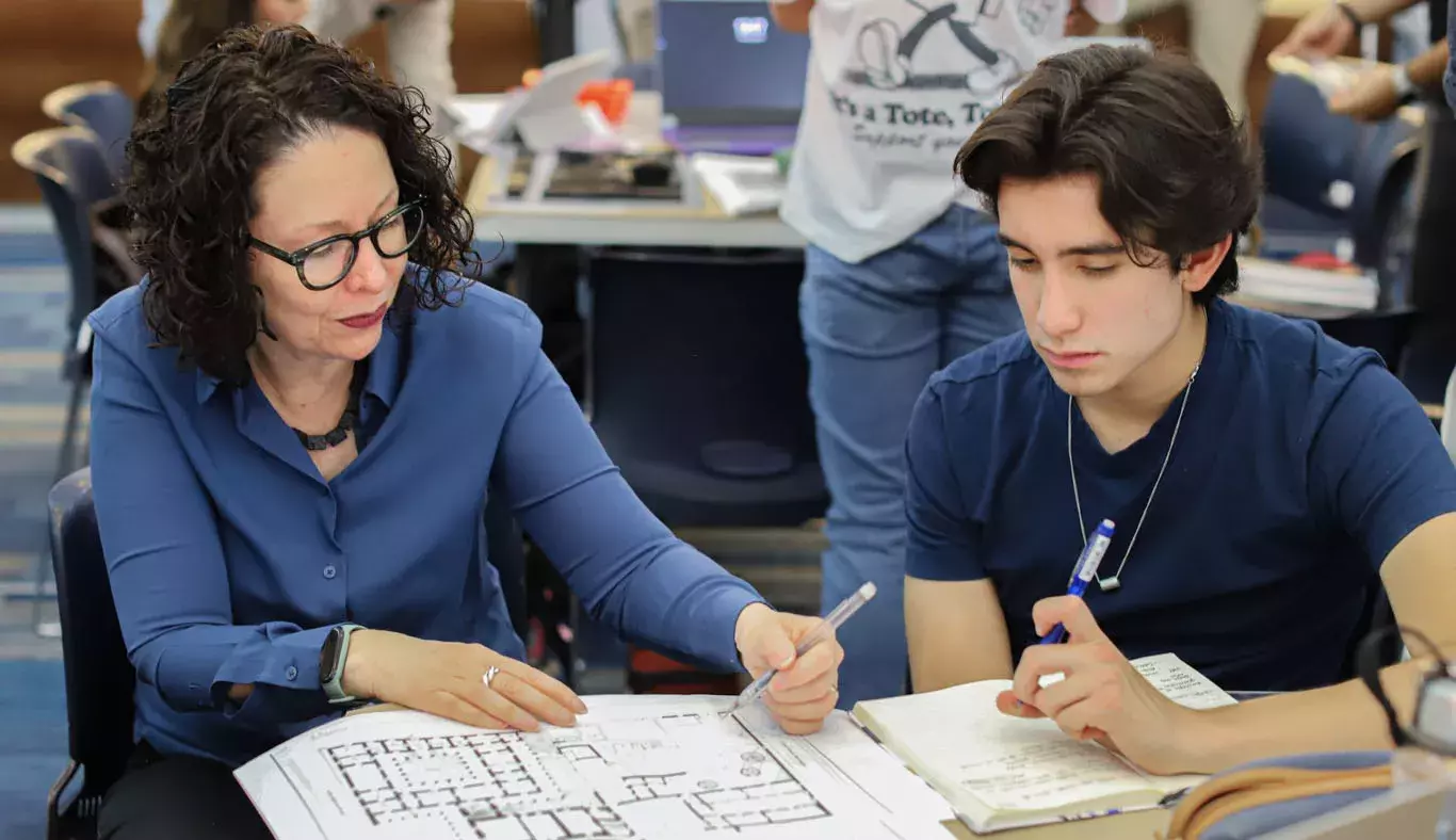 Arquitectura en progreso: estudiantes Tec exponen proyectos