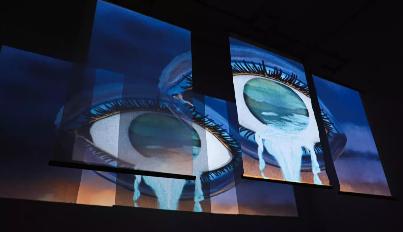 Surrealismo digital: estudiantes Tec exponen obras de arte en Viena