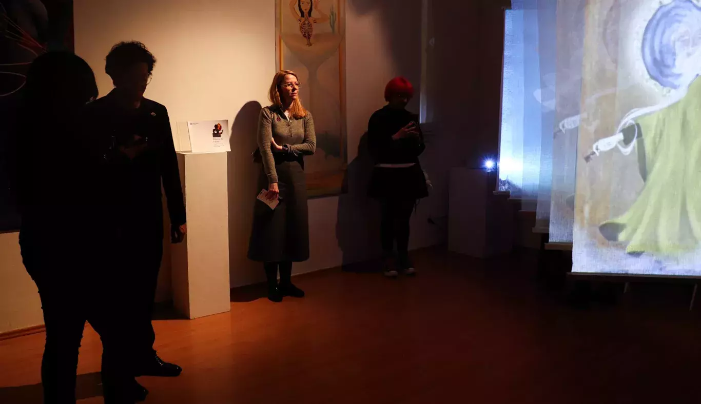 Surrealismo digital: estudiantes Tec exponen obras de arte en Viena