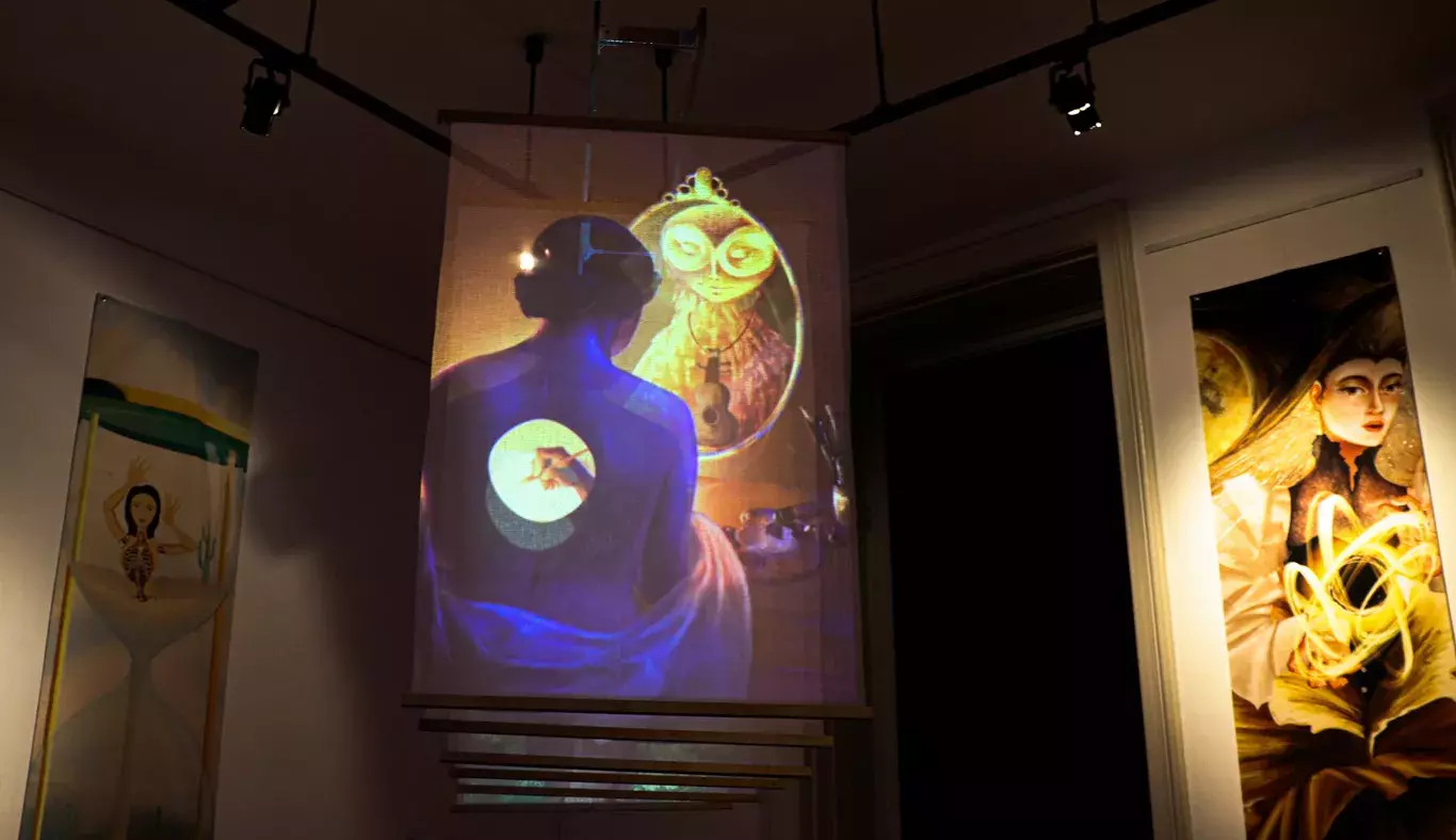 Surrealismo digital: estudiantes Tec exponen obras de arte en Viena