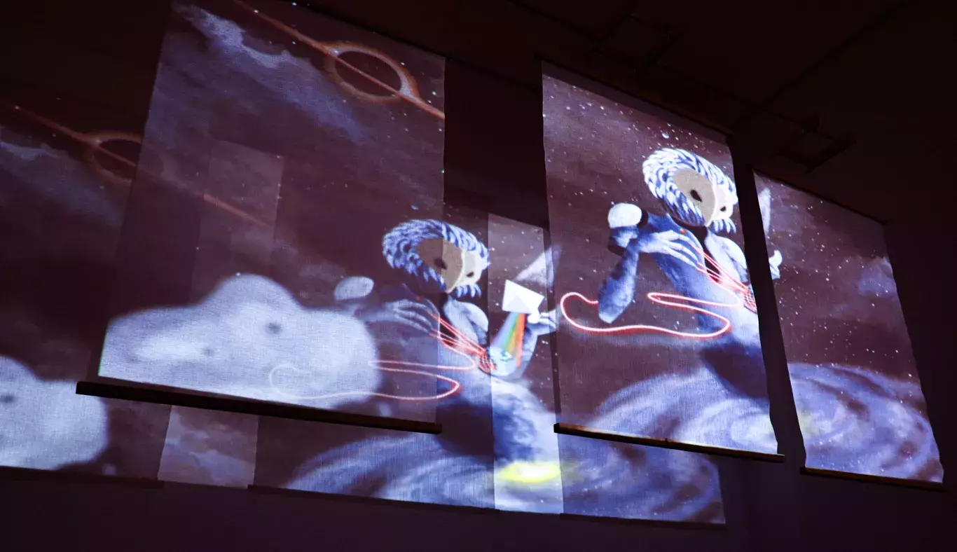Surrealismo digital: estudiantes Tec exponen obras de arte en Viena