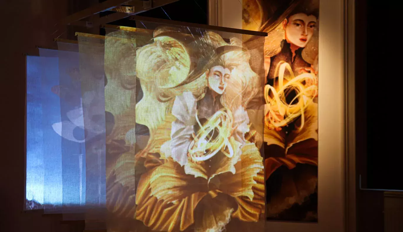 Surrealismo digital: estudiantes Tec exponen obras de arte en Viena