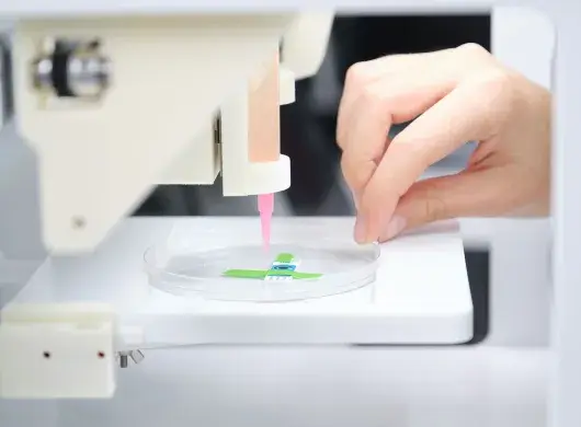 Bioprinting vs. cancer: Tec graduate awarded for his scientific impact