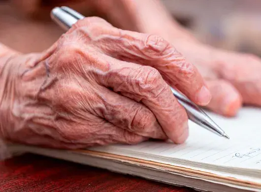  How a volunteer connected generations with letters