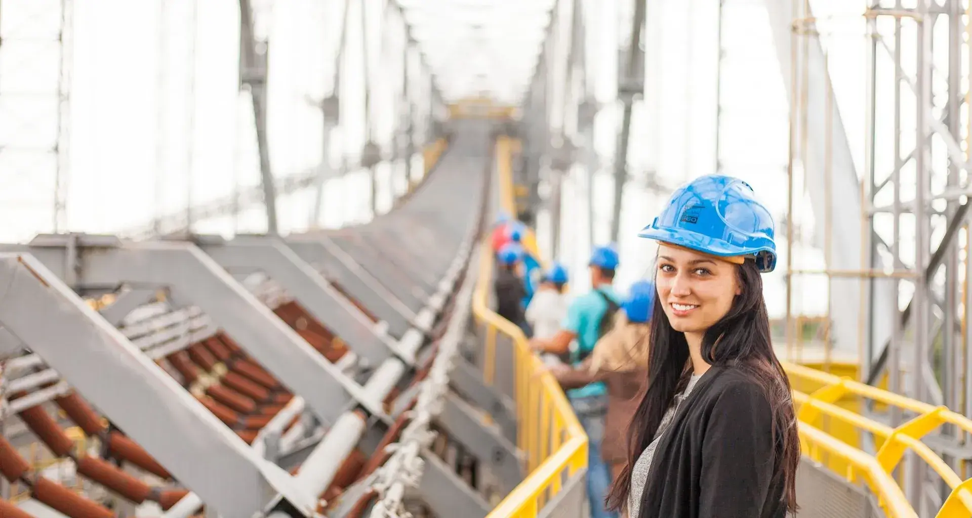 Mujeres en ingeniería civil